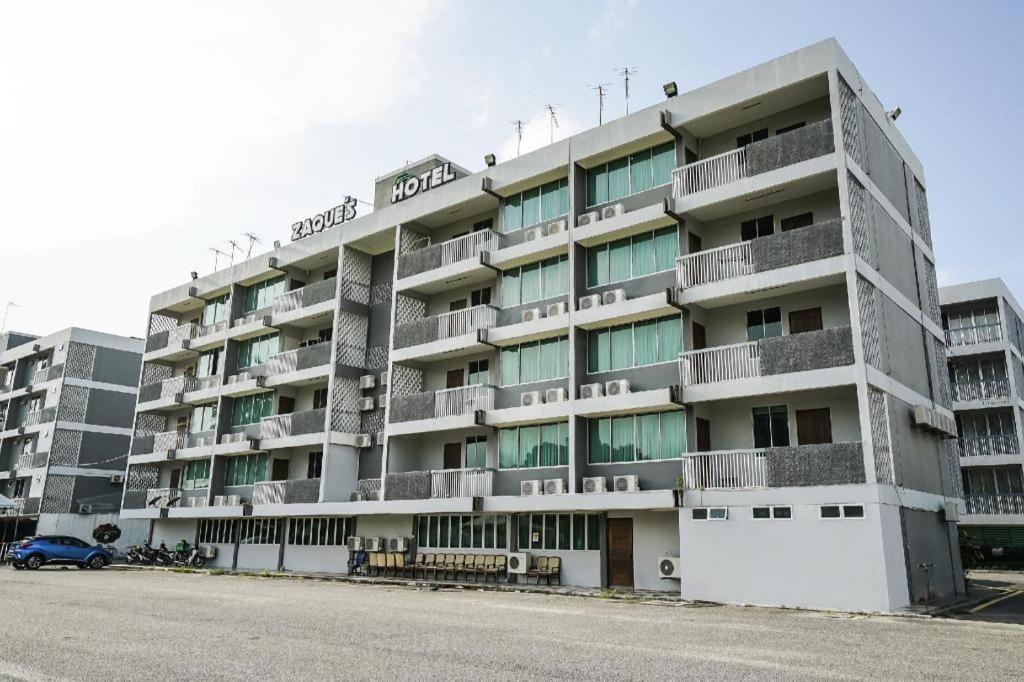 Capital O 90490 Zaques Hotel Sungai Petani Exterior foto