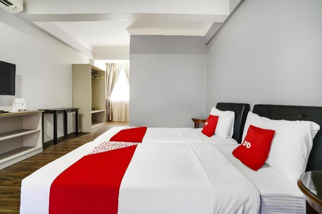 Capital O 90490 Zaques Hotel Sungai Petani Exterior foto