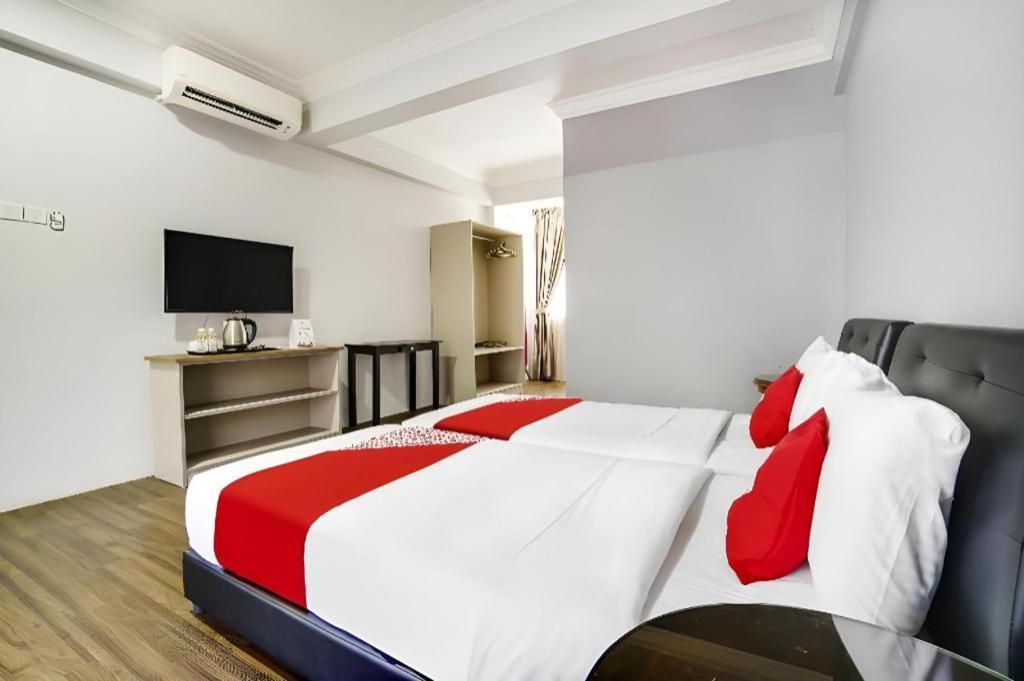 Capital O 90490 Zaques Hotel Sungai Petani Exterior foto